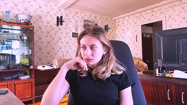 AmeliLia online show from March 15, 9:37 am