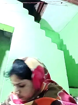 Karishma cute online show from November 25, 11:49 pm