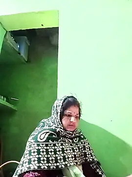 Karishma cute online show from January 9, 3:26 pm