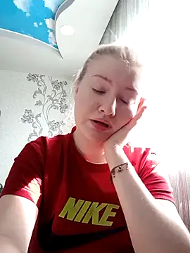 Snapshot of karkinn chatting on March 13, 7:04 am karkinn online show from March 13, 7:04 am