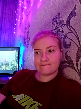 Snapshot of karkinn chatting on March 22, 4:43 pm karkinn online show from March 22, 4:43 pm