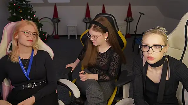 Jessica start online show from December 22, 11:29 am