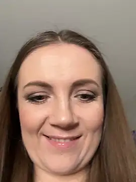 Amy  Leee  online show from March 9, 1:26 pm