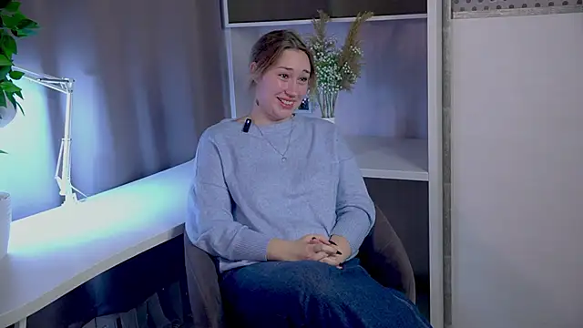 Snapshot of ClarePratillo chatting on October 16, 11:11 am ClarePratillo online show from October 16, 11:11 am