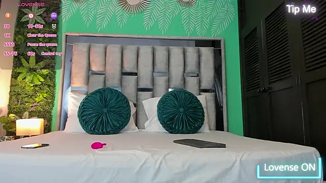 Darlyhooper01 online show from October 23, 12:59 pm