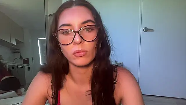 mollyy2006 online show from March 19, 12:03 am