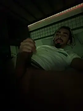 shadespider online show from April 4, 10:02 am