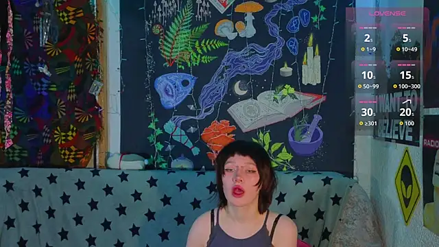 ReincarnatedAngel online show from February 9, 4:44 pm