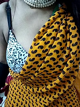 Snapshot of monalisharoy544554 chatting on October 21, 2:40 pm monalisharoy544554 online show from October 21, 2:40 pm