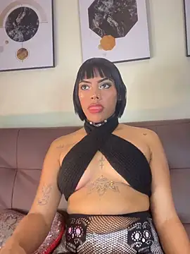 Snapshot of NovaFoxx chatting on October 15, 2:28 pm NovaFoxx online show from October 15, 2:28 pm