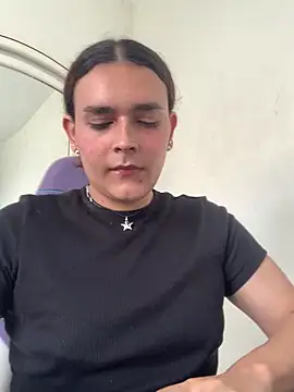 La-Gatiita-trans online show from December 21, 5:42 pm