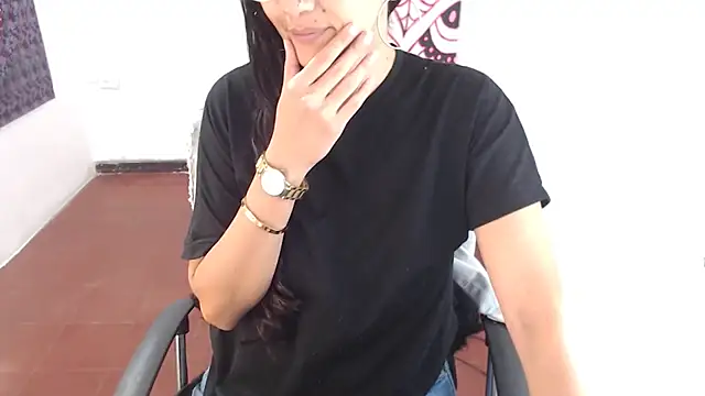 Lucyy Naugthy online show from March 31, 1:44 pm