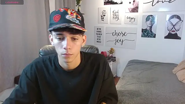 AmethystShadow17 online show from November 7, 5:46 pm