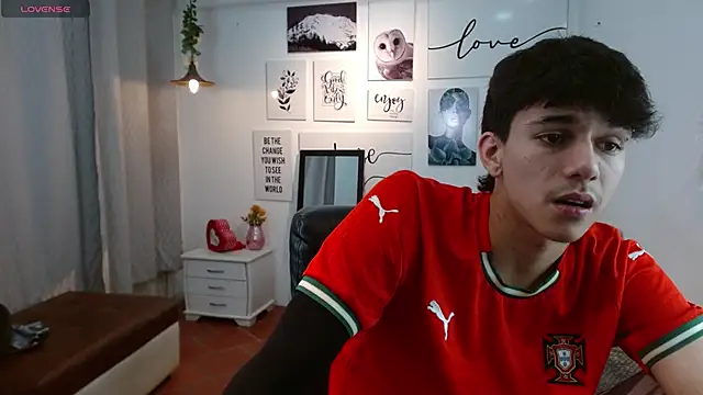 AmethystShadow17 online show from December 19, 9:44 pm