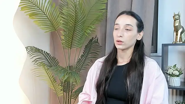 Snapshot of HayleySalahubdin chatting on October 15, 4:07 pm HayleySalahubdin online show from October 15, 4:07 pm