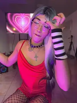 Cute Aleja online show from April 24, 10:23 pm