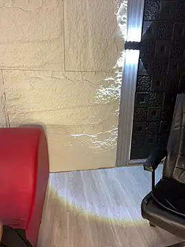 Yvonny27 online show from April 6, 4:46 am