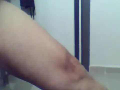 Snapshot of cute_erkek34 chatting on January 10, 4:53 pm cute erkek34 online show from January 10, 4:53 pm