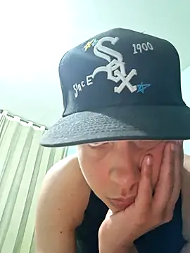 Crrusher555 online show from October 14, 2:01 am