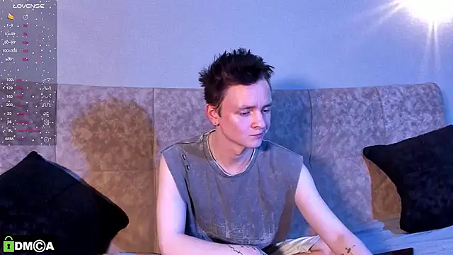 Logan mett online show from November 6, 11:04 pm