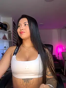 Snapshot of shanabellucy chatting on December 13, 9:31 pm shanabellucy online show from December 13, 9:31 pm