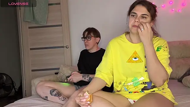 live sexy online show from April 30, 7:09 pm