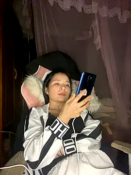 Listen-ly online show from December 18, 5:19 pm