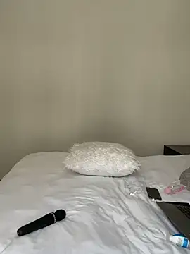 Snapshot of Miss_Heavenly chatting on October 25, 2:02 pm Miss Heavenly online show from October 25, 2:02 pm