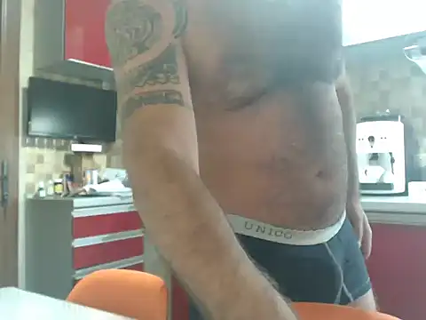 Snapshot of COBRAboySEX@xh chatting on October 14, 5:47 pm COBRAboySEXxh online show from October 14, 5:47 pm
