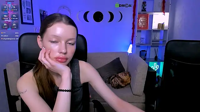 evalora vei online show from March 8, 2:04 am