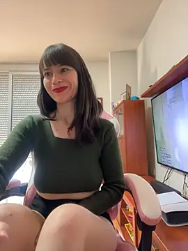 Snapshot of AlanaRius18 chatting on November 27, 10:50 am AlanaRius18 online show from November 27, 10:50 am