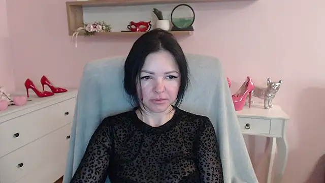 Mollybloom40 online show from May 18, 4:51 am