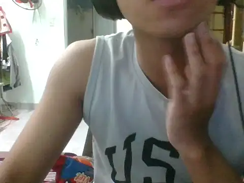 kave2033 online show from October 16, 2:29 pm