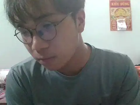 kave2033 online show from October 23, 3:44 pm