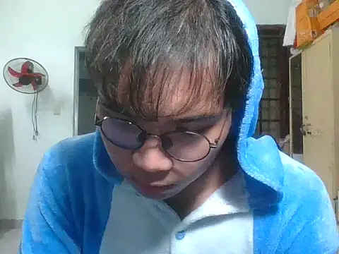 kave2033 online show from November 7, 3:34 pm