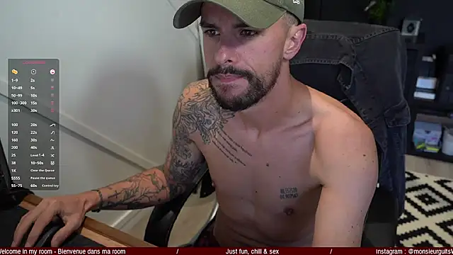 monsieurguitsxxx online show from October 24, 8:00 am