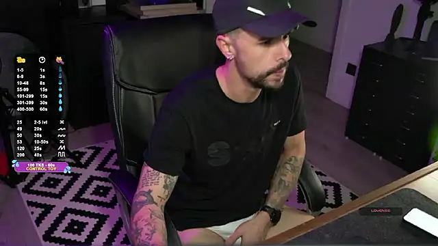 monsieurguitsxxx online show from January 12, 5:40 pm