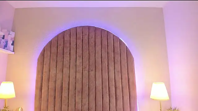 ShaylaDavis online show from October 31, 7:48 pm