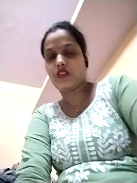 strip queennn online show from March 18, 6:38 am