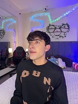 JustinCastiblanco online show from February 3, 11:26 am