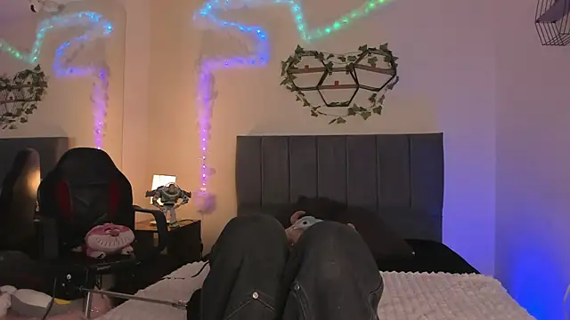 JustinCastiblanco online show from February 11, 11:59 am