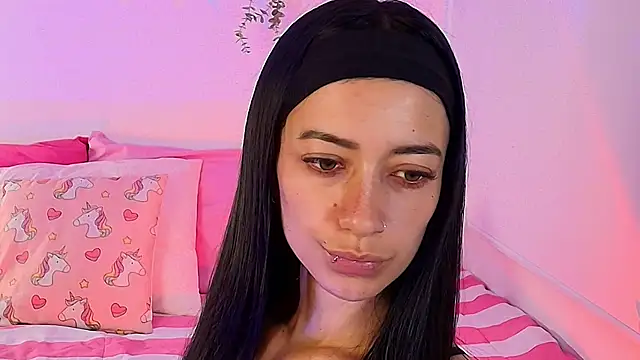  TiniWild online show from December 2, 3:23 am