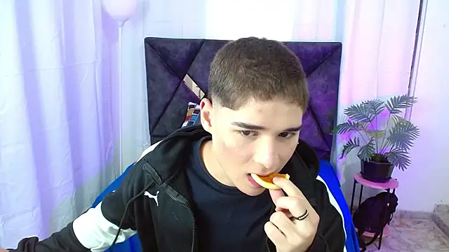 Mattass18 online show from October 18, 1:34 pm