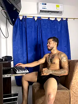 Kylian Alessandro online show from December 19, 6:20 am