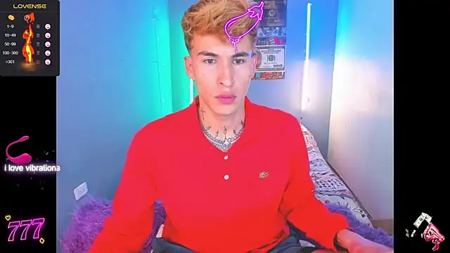 Snapshot of Latin_boysxxxx chatting on March 30, 12:55 am Latin boysxxxx online show from March 30, 12:55 am