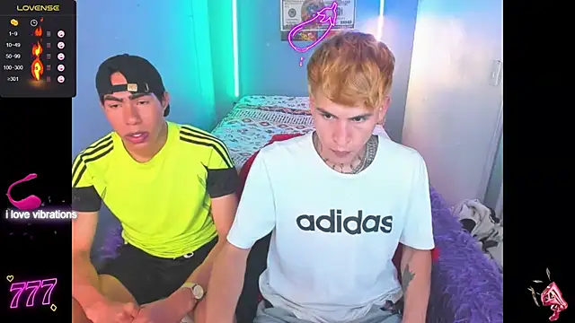 Snapshot of Latin_boysxxxx chatting on April 5, 1:47 am Latin boysxxxx online show from April 5, 1:47 am