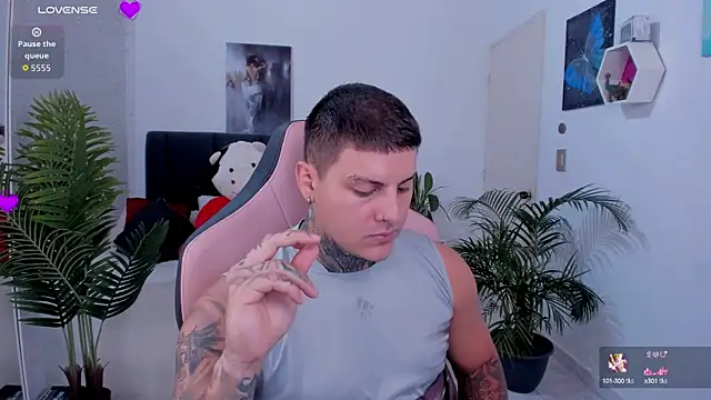 Snapshot of dirty_boy0 chatting on October 17, 4:53 pm dirty boy0 online show from October 17, 4:53 pm