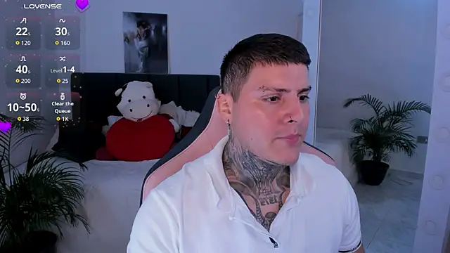 Snapshot of dirty_boy0 chatting on October 18, 4:41 pm dirty boy0 online show from October 18, 4:41 pm