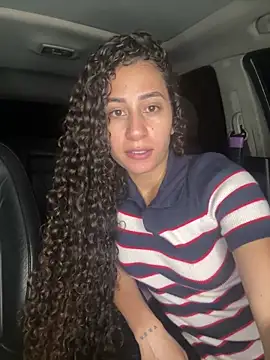 Snapshot of fernanda317 chatting on March 25, 9:43 pm fernanda317 online show from March 25, 9:43 pm