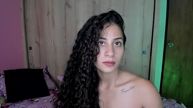 fernanda317 online show from May 13, 9:33 pm